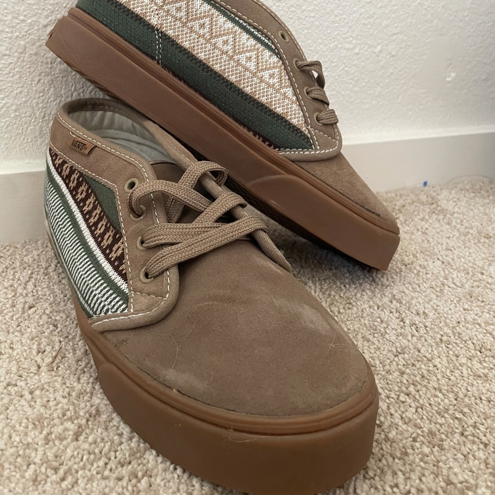 Vans (men’s 7.5 / women’s 9) never worn!